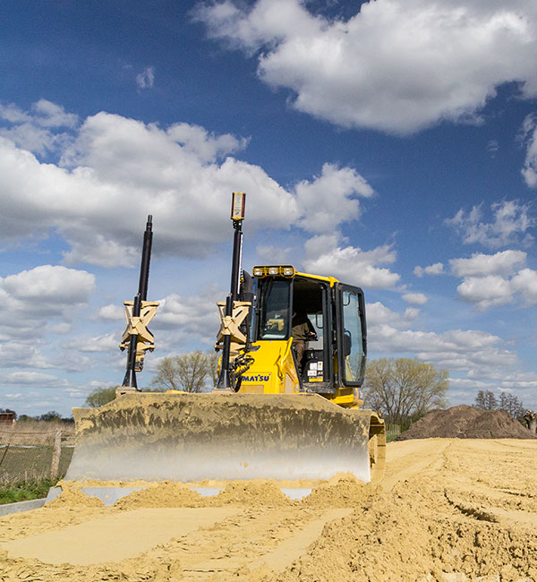 BEG-Baumaschinenvermietung-Planierraupe-D51PX-22 Baumaschinen mieten - Vermietung von Planierraupen und Kettenbagger, hier unsere Komatsu D51PX-22 im Einsatz.
