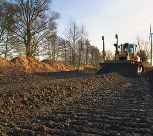 BEG-Erdbau-Wegebau Unsere Komatsu Planierraupe im Wegebau, im Erdbau ist sie unverzichtbar.